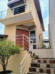 Sobrado com 4 Quartos à venda, 178m² no Jardim Terras de São João, Jacareí