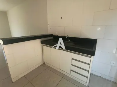 Casa com 2 Quartos para alugar, 50m² no Shopping Park, Uberlândia
