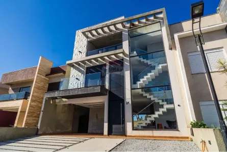Sobrado com 4 Quartos à venda, 412m² no Costa Azul, Matinhos
