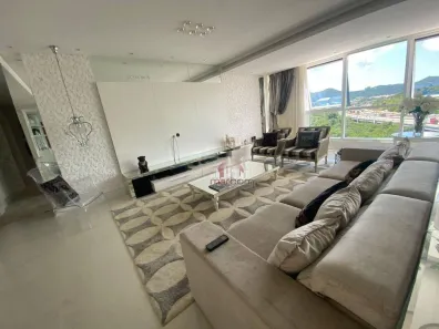 Apartamento com 4 Quartos à venda, 220m² no Centro, Balneário Camboriú