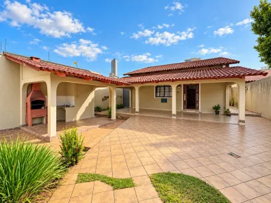Casa com 4 Quartos à venda, 221m² no Jardim América, Goiânia
