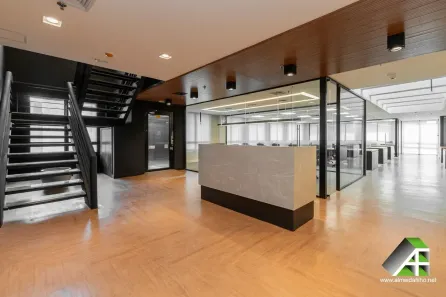 Sala Comercial para alugar, 700m² no Vila Olímpia, São Paulo