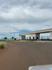 Lote/Terreno à venda, 250m² no Recreio dos Bandeirantes, Uberaba