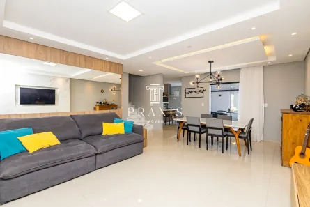 Sobrado com 3 Quartos à venda, 157m² no Cachoeira, Curitiba
