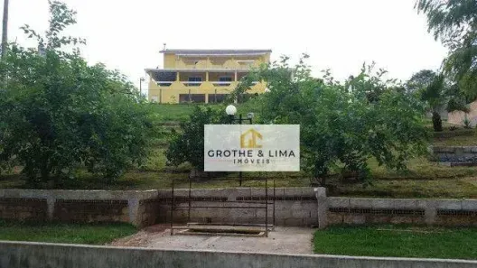 Fazenda/Sítio com 4 Quartos à venda, 1003m² no Guamirim, Caçapava