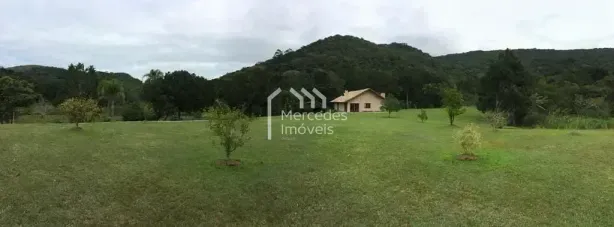 Fazenda/Sítio com 3 Quartos à venda, 64m² no Bombas, Bombinhas