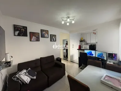 Apartamento com 2 Quartos para alugar, 45m² no Gávea, Uberlândia