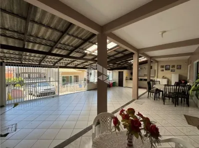 Casa com 6 Quartos à venda, 360m² no Barreiros, São José