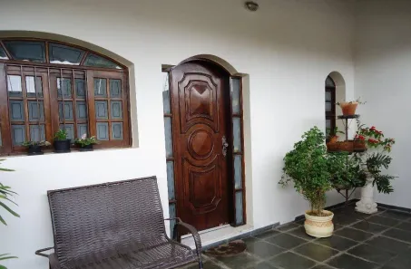 Casa com 5 Quartos à venda, 258m² no Vila Comendador Rodrigues Alves, Guaratinguetá