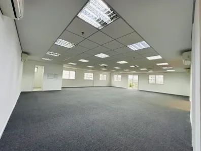 Sala Comercial para alugar, 300m² no Vila Hamburguesa, São Paulo