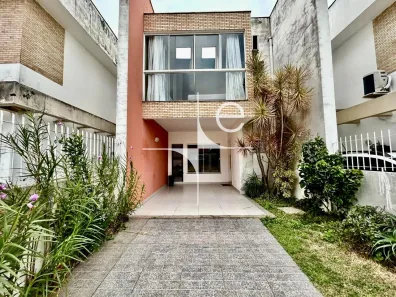Casa com 3 Quartos para alugar, 127m² no Rio Tavares, Florianópolis