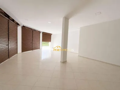 Ponto Comercial para alugar, 100m² no Residencial Praia Âncora, Rio das Ostras