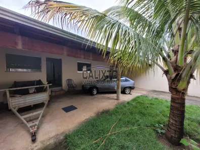 Casa com 2 Quartos à venda, 110m² no Jardim das Palmeiras, Uberlândia