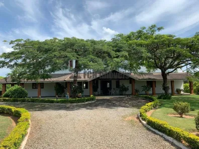 Fazenda/Sítio com 9 Quartos à venda, 650m² no Fazenda Castelo, Boituva