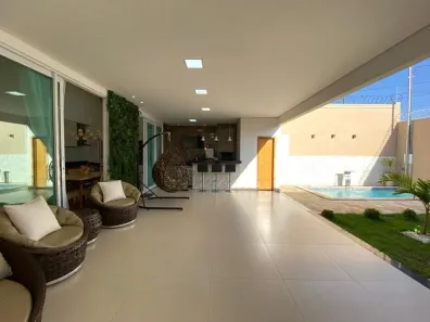 Casa com 3 Quartos à venda, 150m² no Jardim Patrícia, Uberlândia
