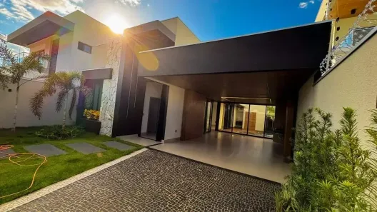 Casa com 3 Quartos à venda, 250m² no Plano Diretor Sul, Palmas