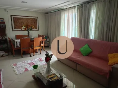 Sobrado com 3 Quartos à venda, 217m² no Rudge Ramos, São Bernardo do Campo