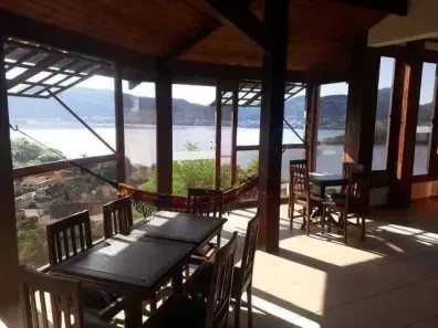Casa com 3 Quartos à venda, 280m² no Piratininga, Niterói