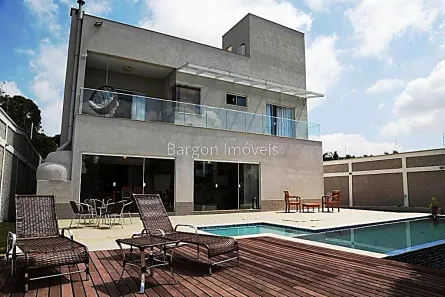 Casa com 3 Quartos à venda, 300m² no Novo Horizonte, Juiz de Fora