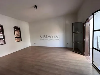 Casa com 3 Quartos para alugar, 275m² no Vila Fujita, Londrina