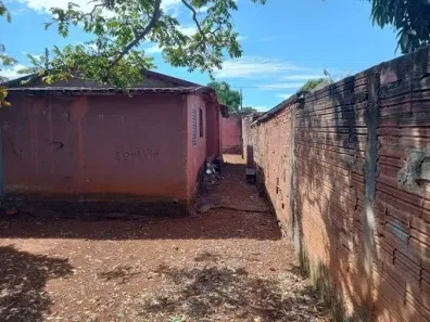 Lote/Terreno à venda, 250m² no Conjunto Habitacional Filostro Machado Carneiro, Anápolis