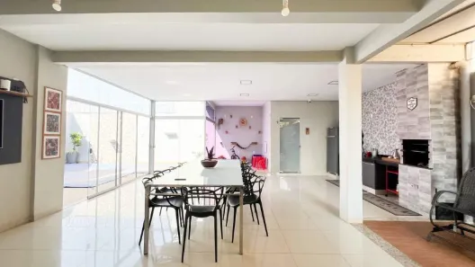 Sobrado com 4 Quartos à venda, 330m² no Plano Diretor Sul, Palmas