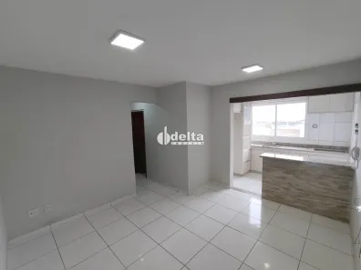 Apartamento com 2 Quartos para alugar, 55m² no Segismundo Pereira, Uberlândia