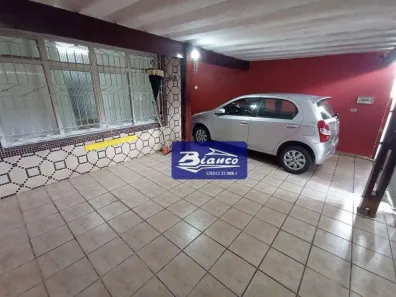 Sobrado com 4 Quartos à venda, 200m² no Vila das Palmeiras, Guarulhos