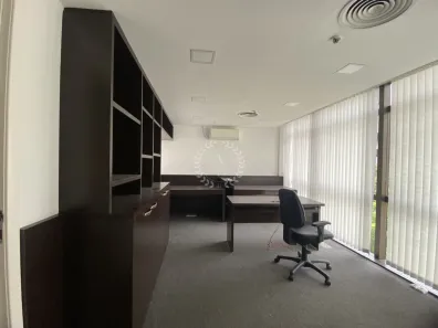 Sala Comercial para alugar, 65m² no Moinhos de Vento, Porto Alegre