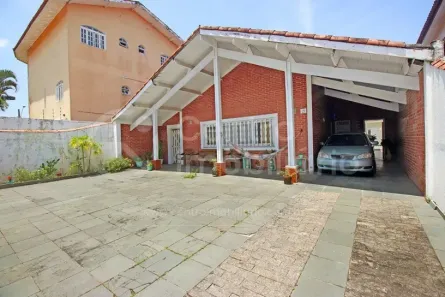 Casa com 3 Quartos à venda, 203m² no Centro, Peruíbe