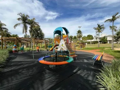 Casa de Condomínio com 4 Quartos para alugar, 250m² no Gávea, Uberlândia