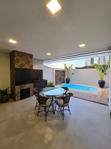 Sobrado com 3 Quartos à venda, 186m² no Itacolomi, Balneário Piçarras