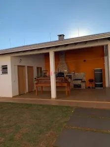 Casa com 3 Quartos à venda, 260m² no Califórnia, Londrina