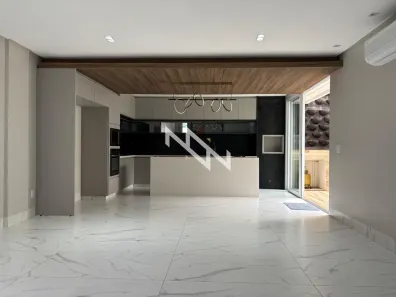 Casa de Condomínio com 3 Quartos à venda, 170m² no Jardim Vitória, Goiânia