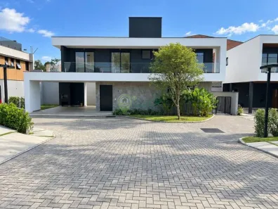 Casa com 3 Quartos à venda, 204m² no Glória, Joinville
