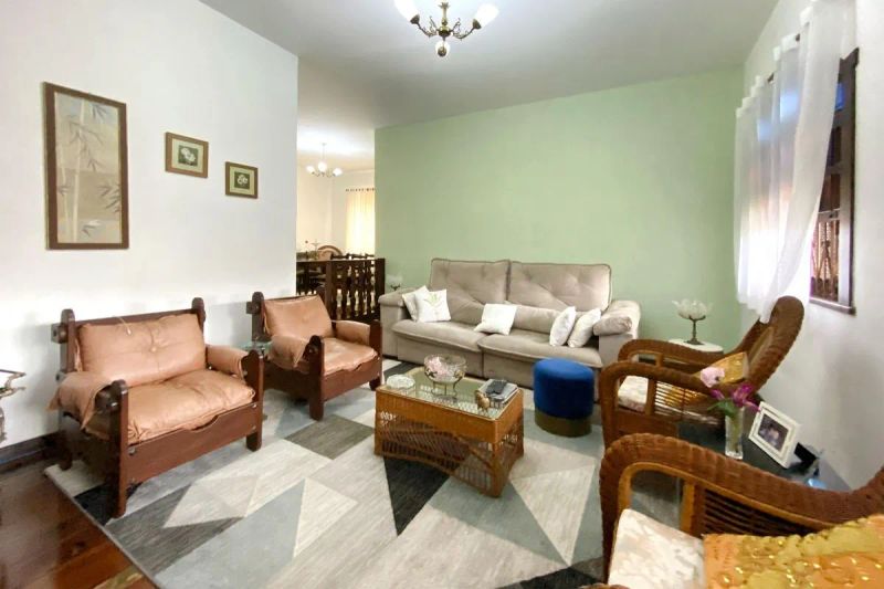 Casa com 3 quartos — Cidade Nova, Belo Horizonte
