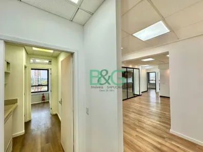 Sala Comercial para alugar, 136m² no Jardim Lambreta, Cotia