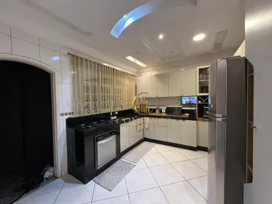 Sobrado com 3 Quartos à venda, 300m² no Jardim Pararangaba, São José dos Campos