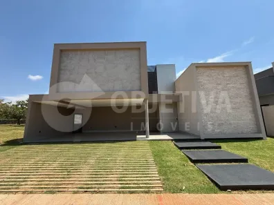 Casa de Condomínio com 3 Quartos à venda, 421m² no Laranjeiras, Uberlândia
