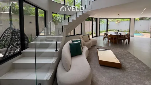 Casa de Condomínio com 3 Quartos à venda, 286m² no Jardins Madri, Goiânia
