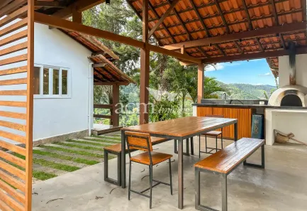 Casa de Condomínio com 3 Quartos à venda, 1000m² no Itaipava, Petrópolis