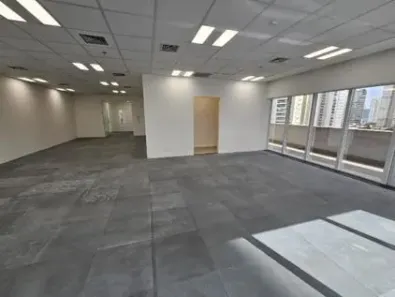 Sala Comercial para alugar, 192m² no Vila Gertrudes, São Paulo