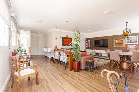 Casa com 4 Quartos à venda, 277m² no Mercês, Curitiba