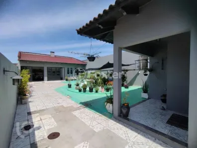 Casa com 3 Quartos à venda, 400m² no Vila Santo Ângelo, Cachoeirinha