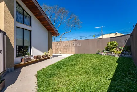 Casa com 4 Quartos à venda, 249m² no Guaíra, Curitiba