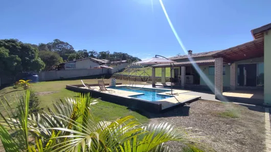 Fazenda/Sítio com 3 Quartos à venda, 1000m² no Chácaras Berro D'Água, Itu
