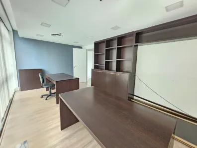Sala Comercial com 3 Quartos à venda, 62m² no Moinhos de Vento, Porto Alegre