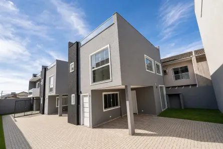 Sobrado com 3 Quartos à venda, 129m² no Santa Felicidade, Curitiba