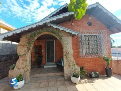 Casa com 3 Quartos à venda, 330m² no Teresópolis, Porto Alegre