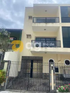 Casa de Condomínio com 3 Quartos à venda, 166m² no Vila Valqueire, Rio de Janeiro